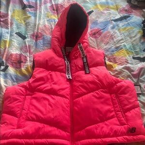 ****Brand NEW****
New Balance Crop Neon Pink Hooded Vest